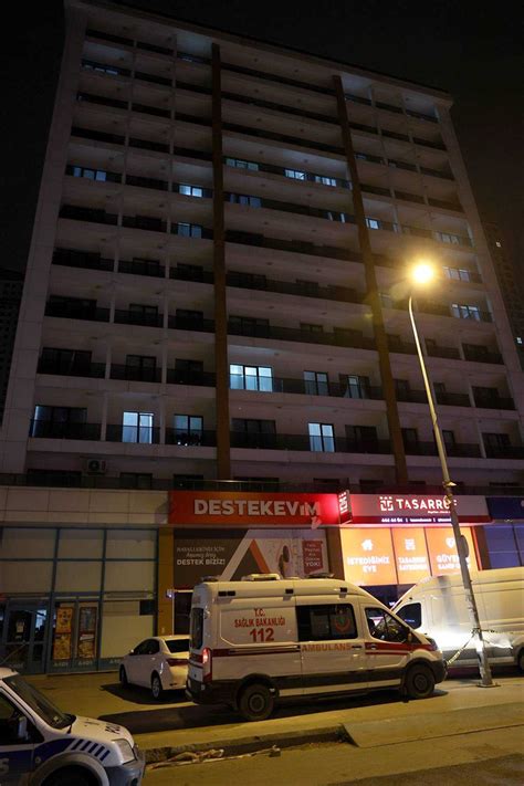 G­ü­n­c­e­l­l­e­m­e­ ­-­ ­E­s­e­n­y­u­r­t­­t­a­ ­O­t­e­l­i­n­ ­B­a­l­k­o­n­u­n­d­a­n­ ­D­ü­ş­e­n­ ­1­7­ ­Y­a­ş­ı­n­d­a­k­i­ ­K­ı­z­ ­H­a­y­a­t­ı­n­ı­ ­K­a­y­b­e­t­t­i­